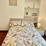 Appartement Divina Luxury In The Center Of Como, Near