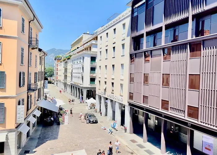 Divina Luxury In The Center Of Como, Near