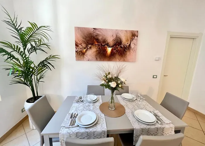 Divina Luxury In The Center Of Como, Near 公寓